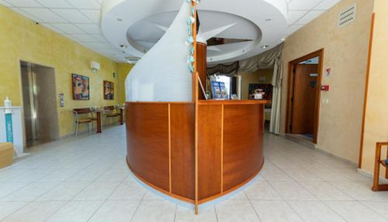 Reception - Hotel La Bussola