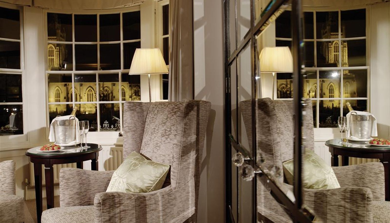 Kamer - Macdonald Compleat Angler