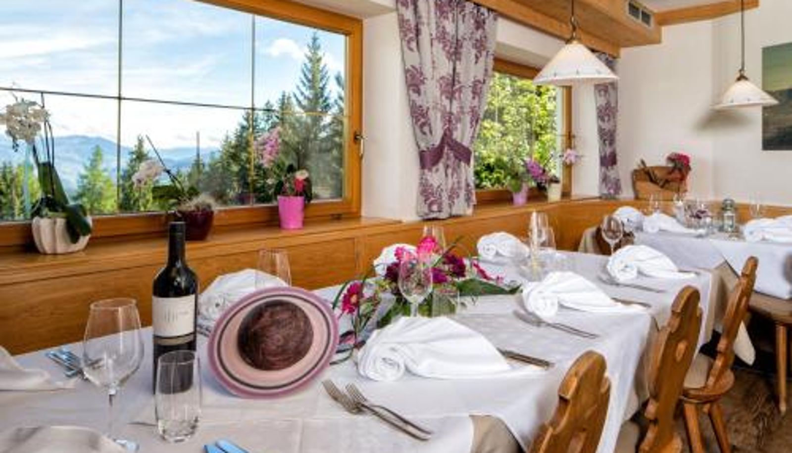Frühstücksraum innerhalb des Restaurants - Hotel Wiesl
