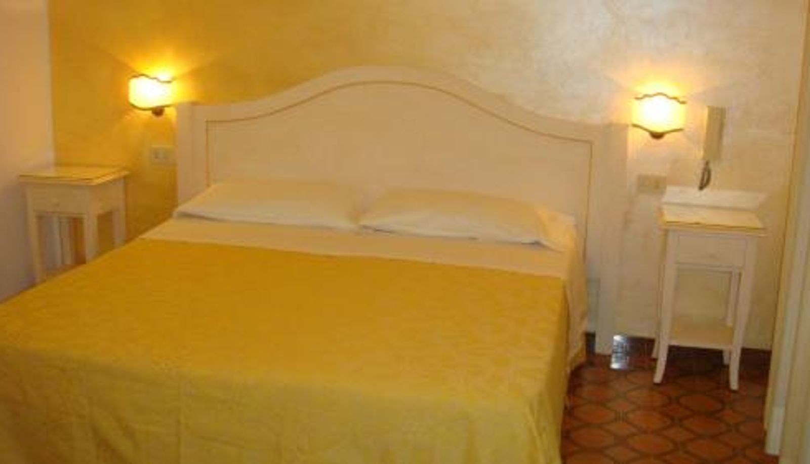 Info - Hotel Del Capitano