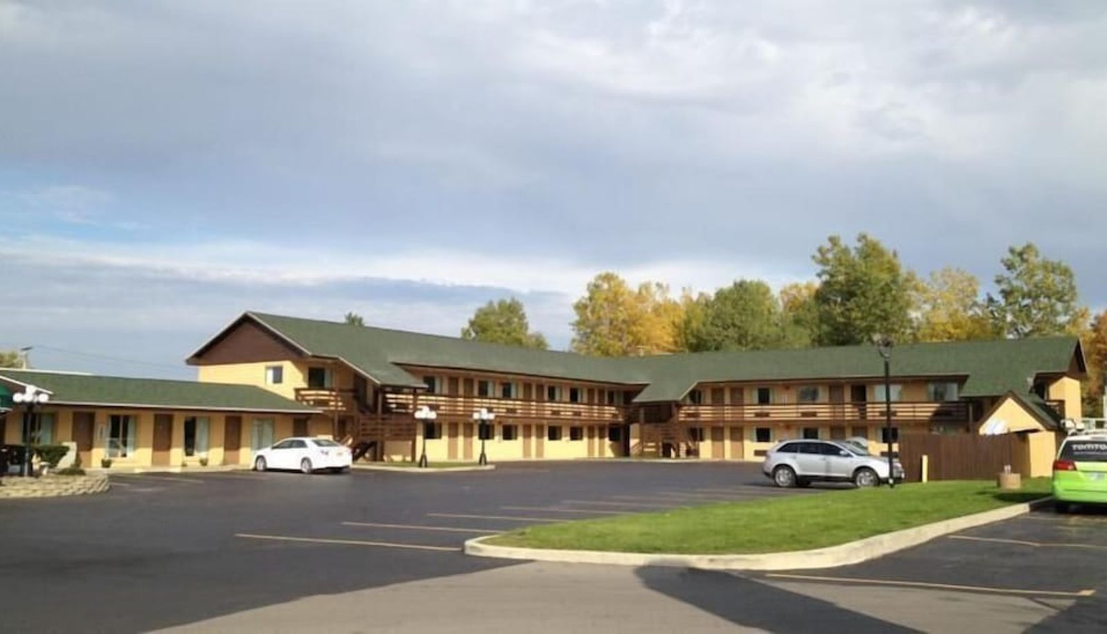 Info - Hospitality Inn - Buffalo Airport