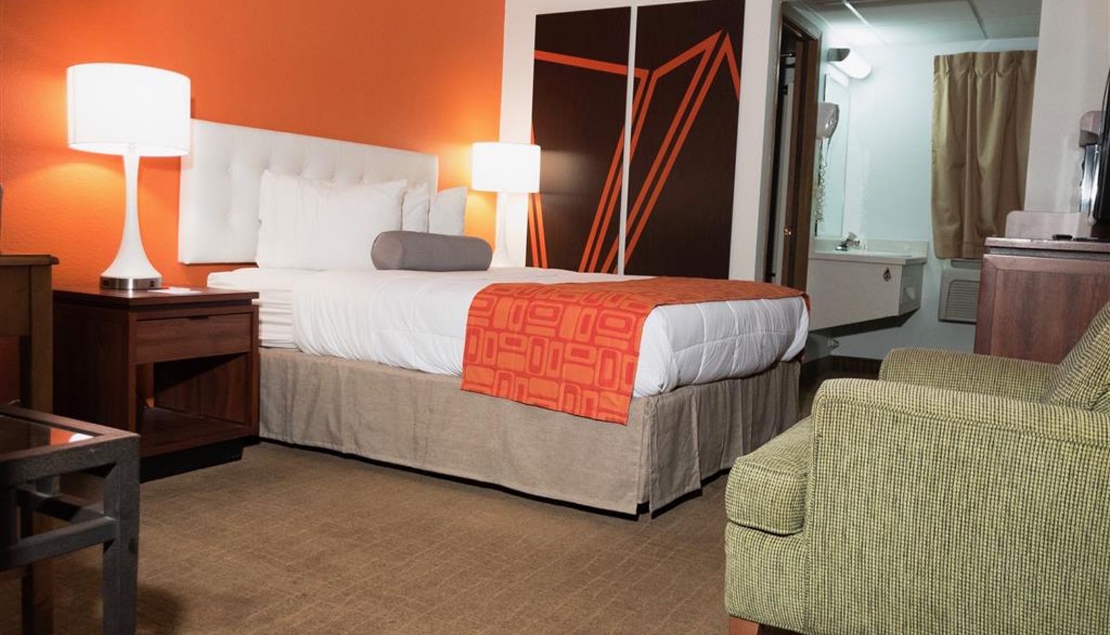 Zimmer - Howard Johnson by Wyndham Waukegan Great Lakes