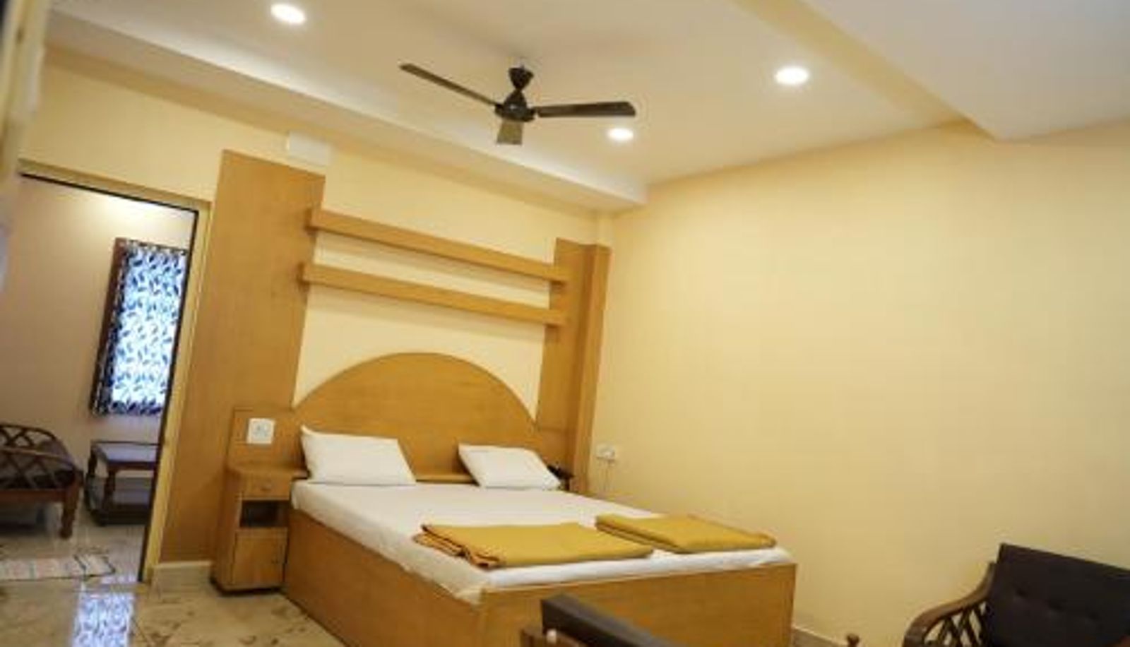 Zimmer - Sri Krishnan Residency