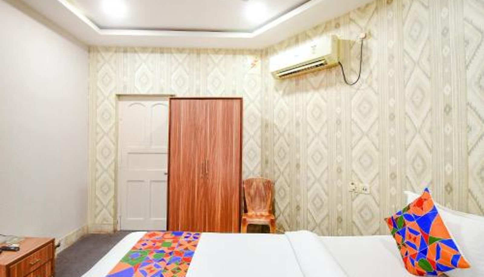 Zimmer - FabHotel Saltlake Regency - 1-4 Km from Anandlok Hospital