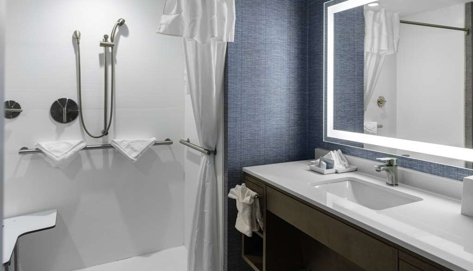 Room - Home2 Suites by Hilton Northville Detroit