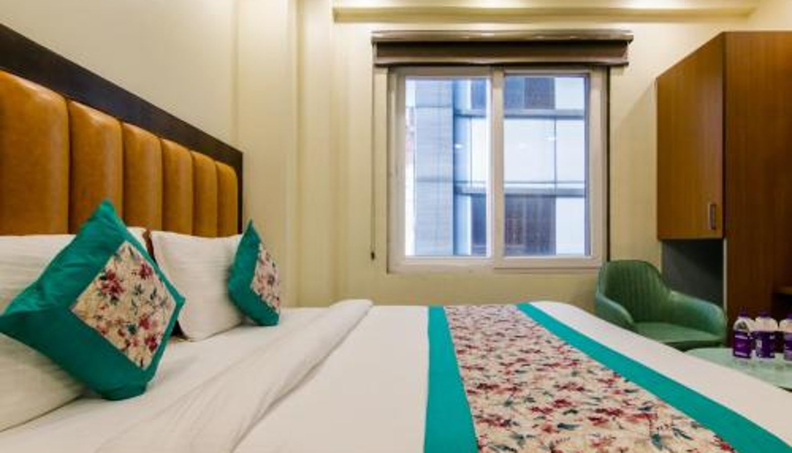 Triple room - Hotel Royal Rosette Near New Delhi Railway Station & Connaught Place