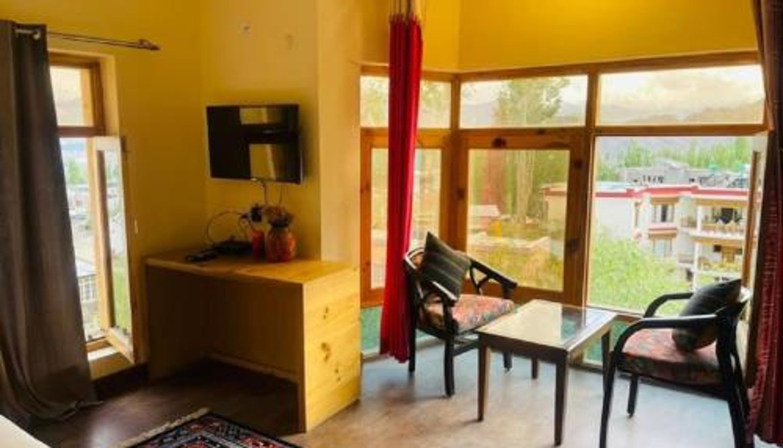 Info - Hotel DE Suzain-Leh