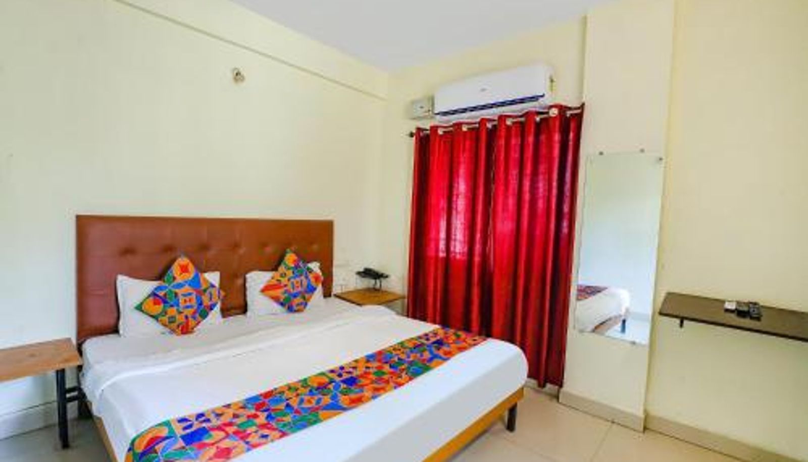 Info - Via Osca Inn