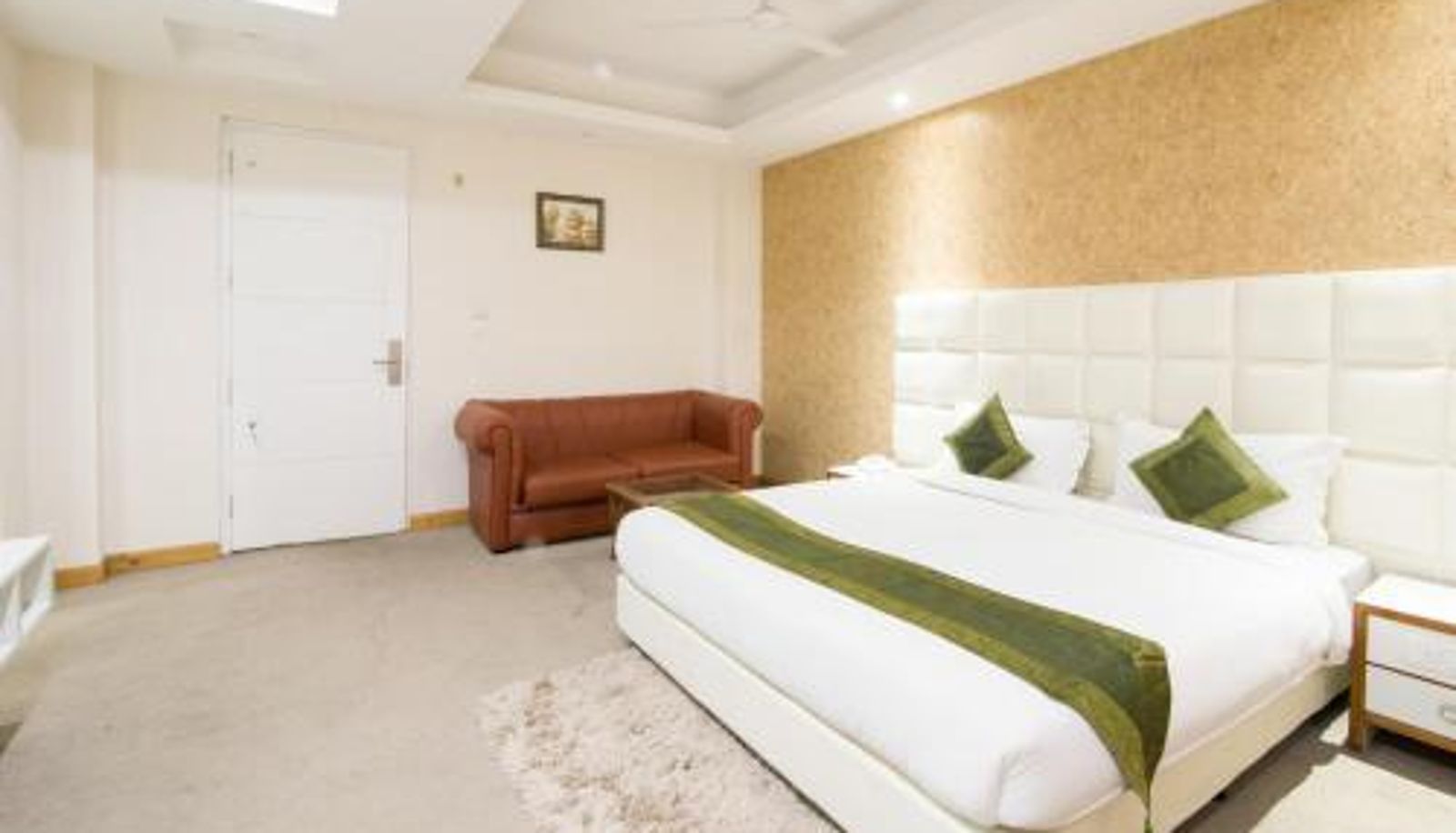 Room - Treebo House Inn