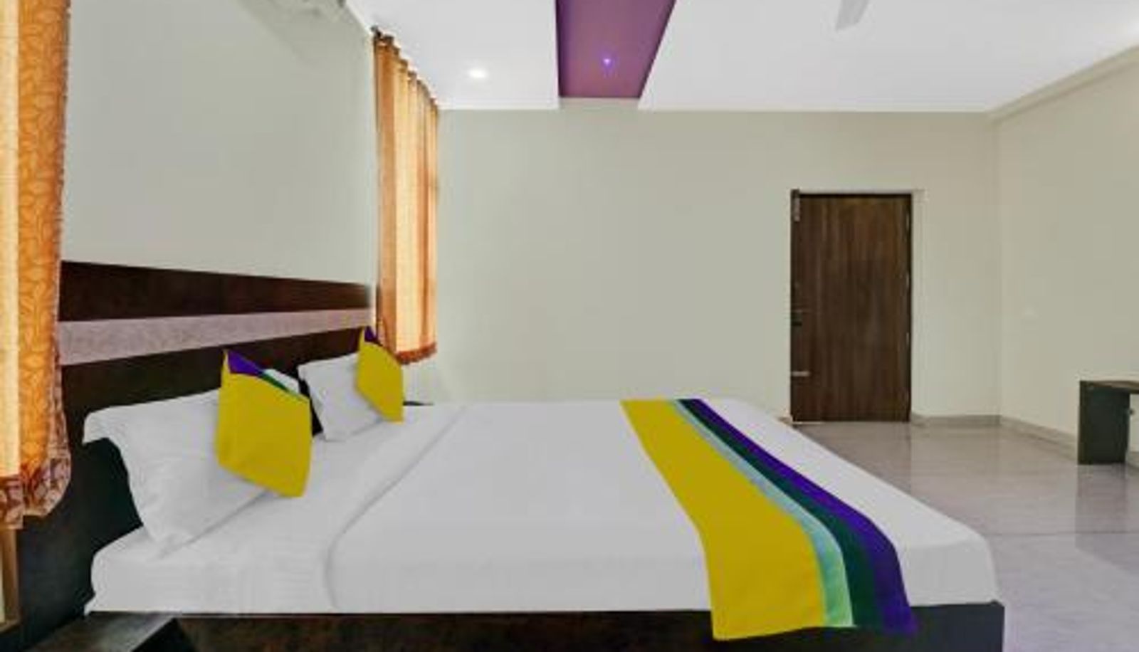 Kamer - 3 Km To Mahatma Gandhi Park Itsy Hotels Kattari Komforts