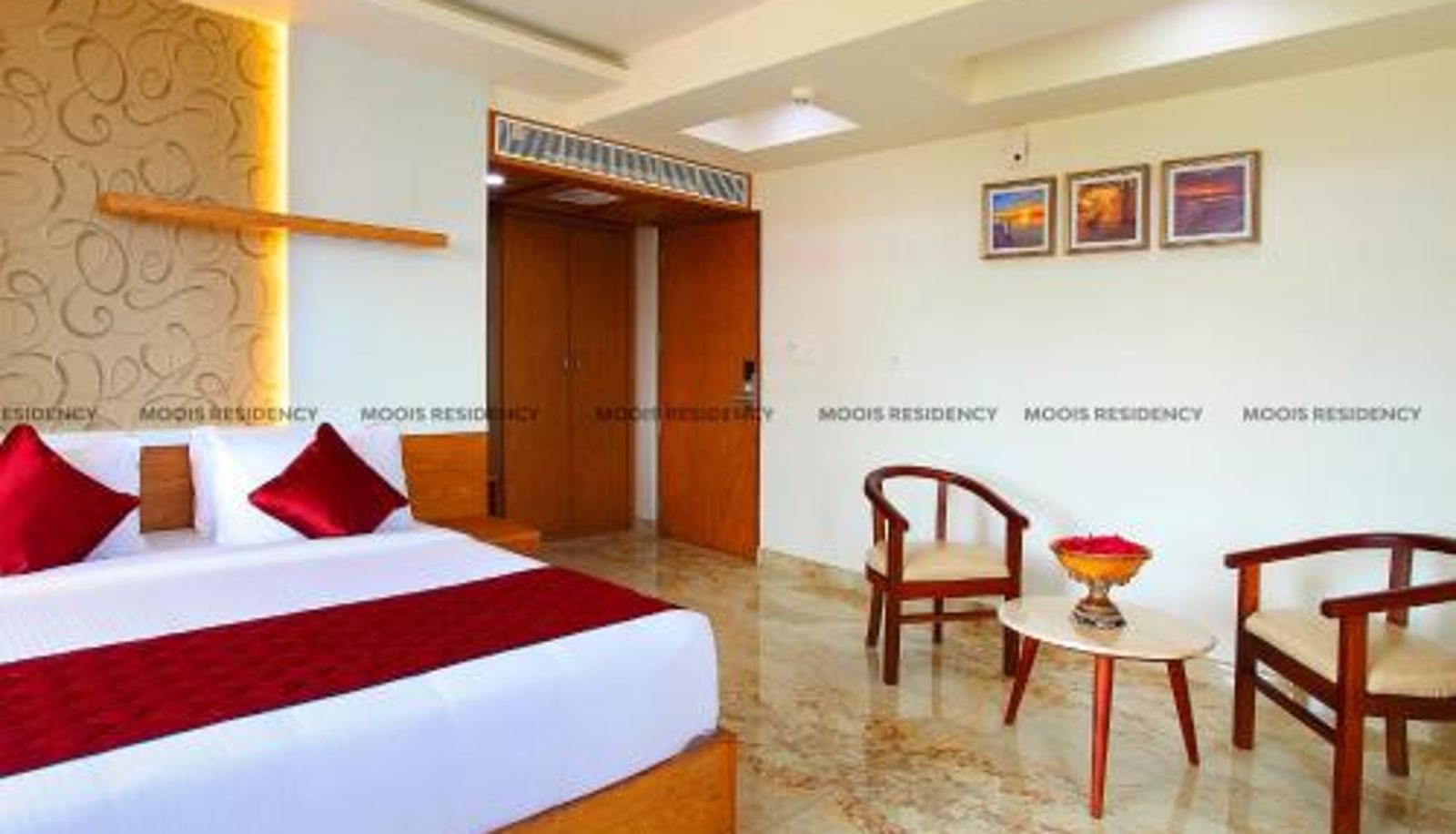 Room - Moois Residency