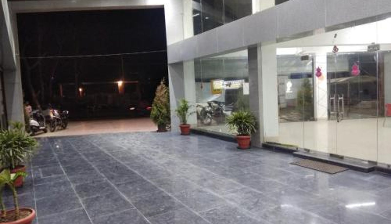 Info - HOTEL SMR Palace