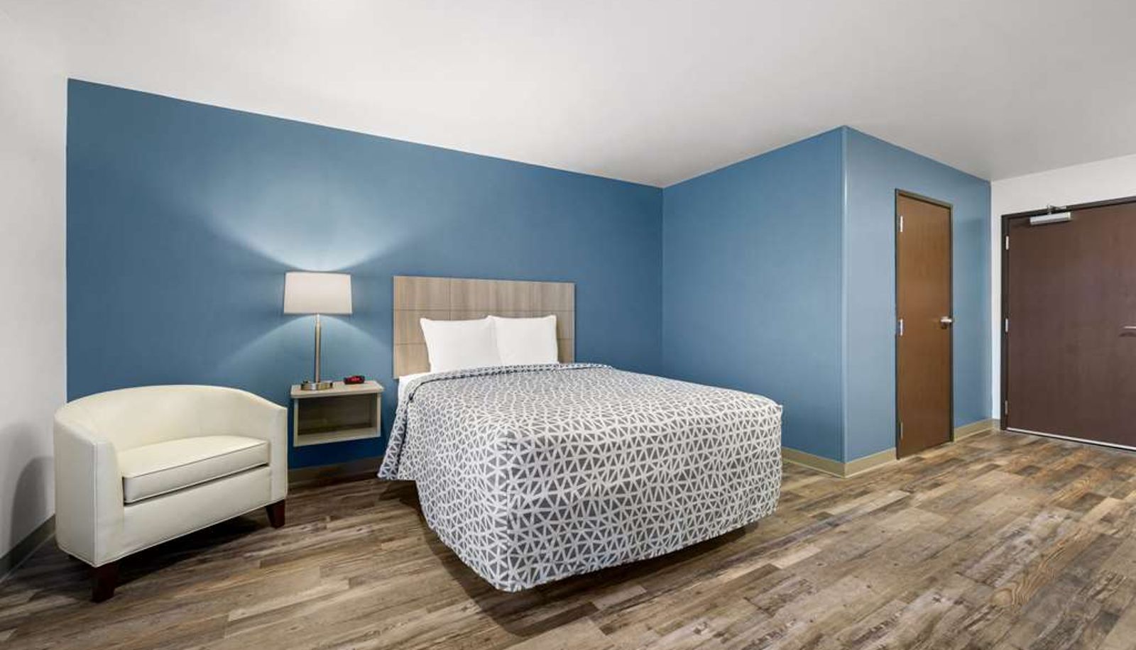 Camera - WoodSpring Suites Dearborn - Detroit