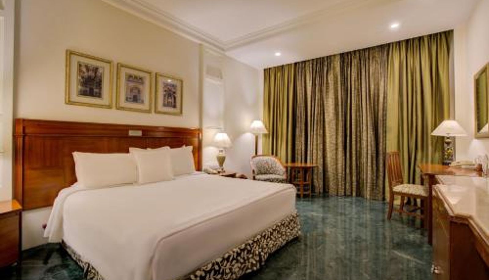 Camera - Jaipur  a Luxury Collection Hotel ITC Rajputana