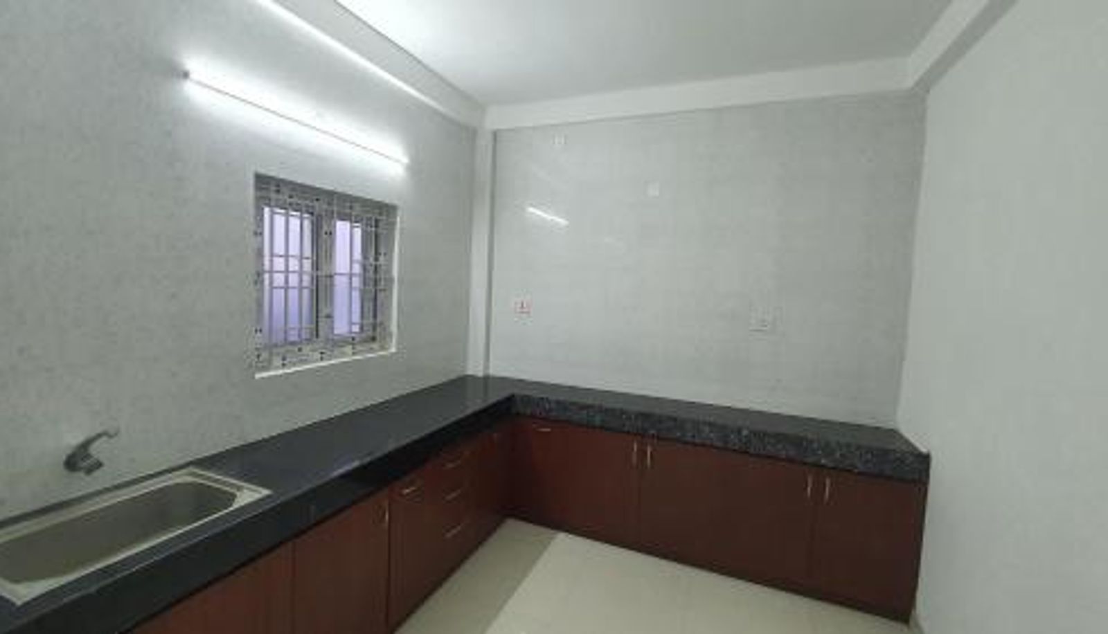 Apartment - JR Service Apartment