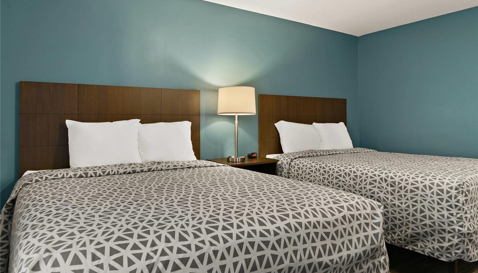 Zimmer - WoodSpring Suites East Lansing - University Area