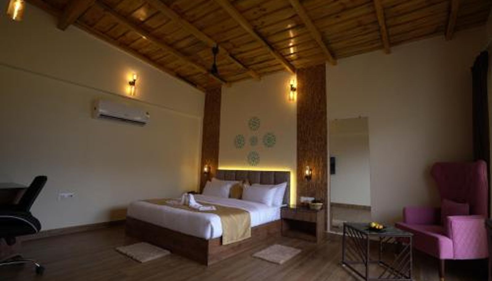 Kamer - NIVEDAN HOTEL AND RESORT
