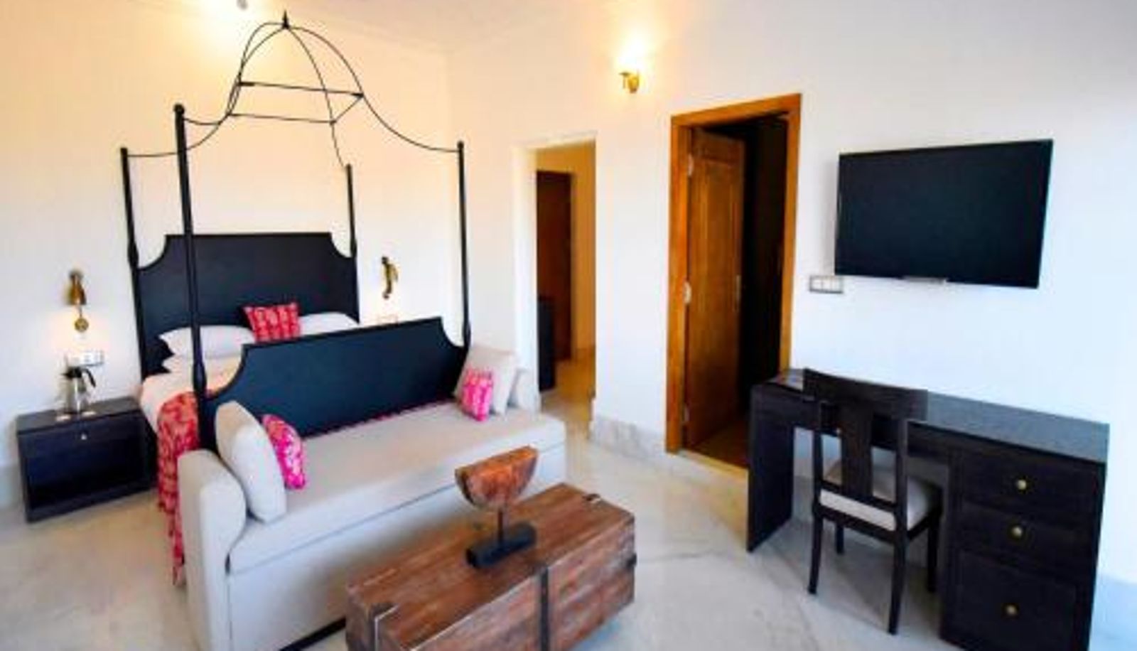 Suite - Fateh Safari Suites by Fateh Collection