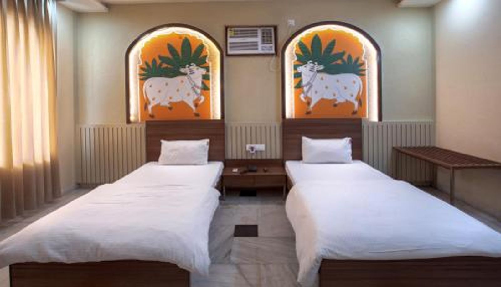 Standardzimmer - Hotel Bhakti Dhama