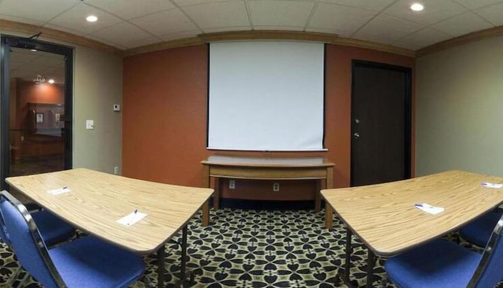 Meeting room - Holiday Inn Express & Suites FAYETTEVILLE-UNIV OF AR AREA by IHG
