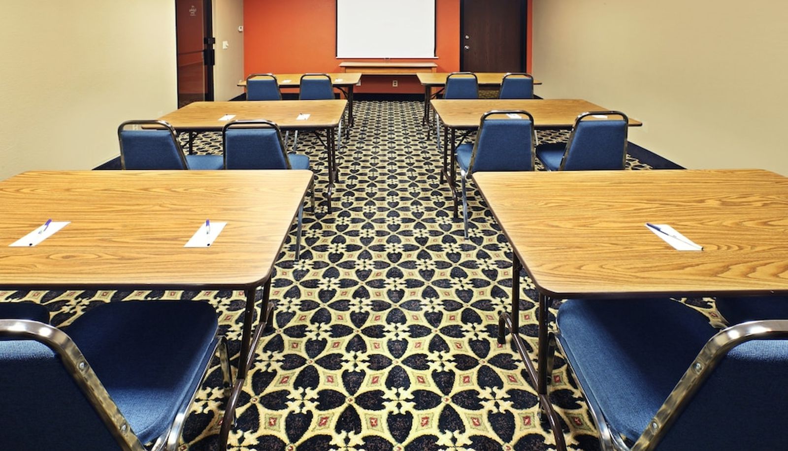 Meetingzimmer - Holiday Inn Express & Suites FAYETTEVILLE-UNIV OF AR AREA by IHG