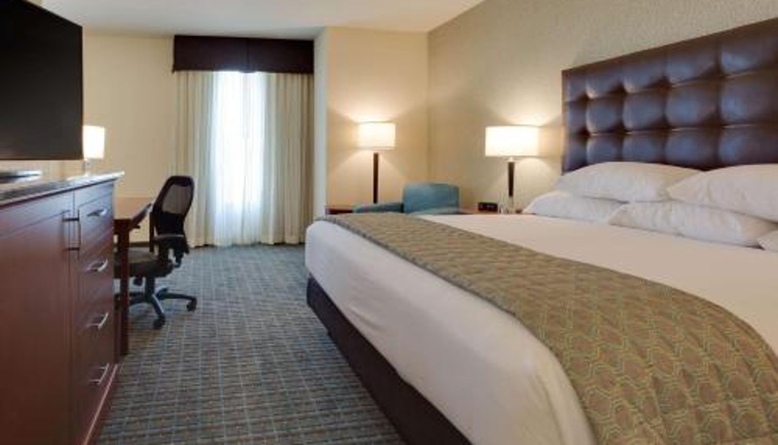 Zimmer - Drury Plaza Hotel St. Louis St. Charles