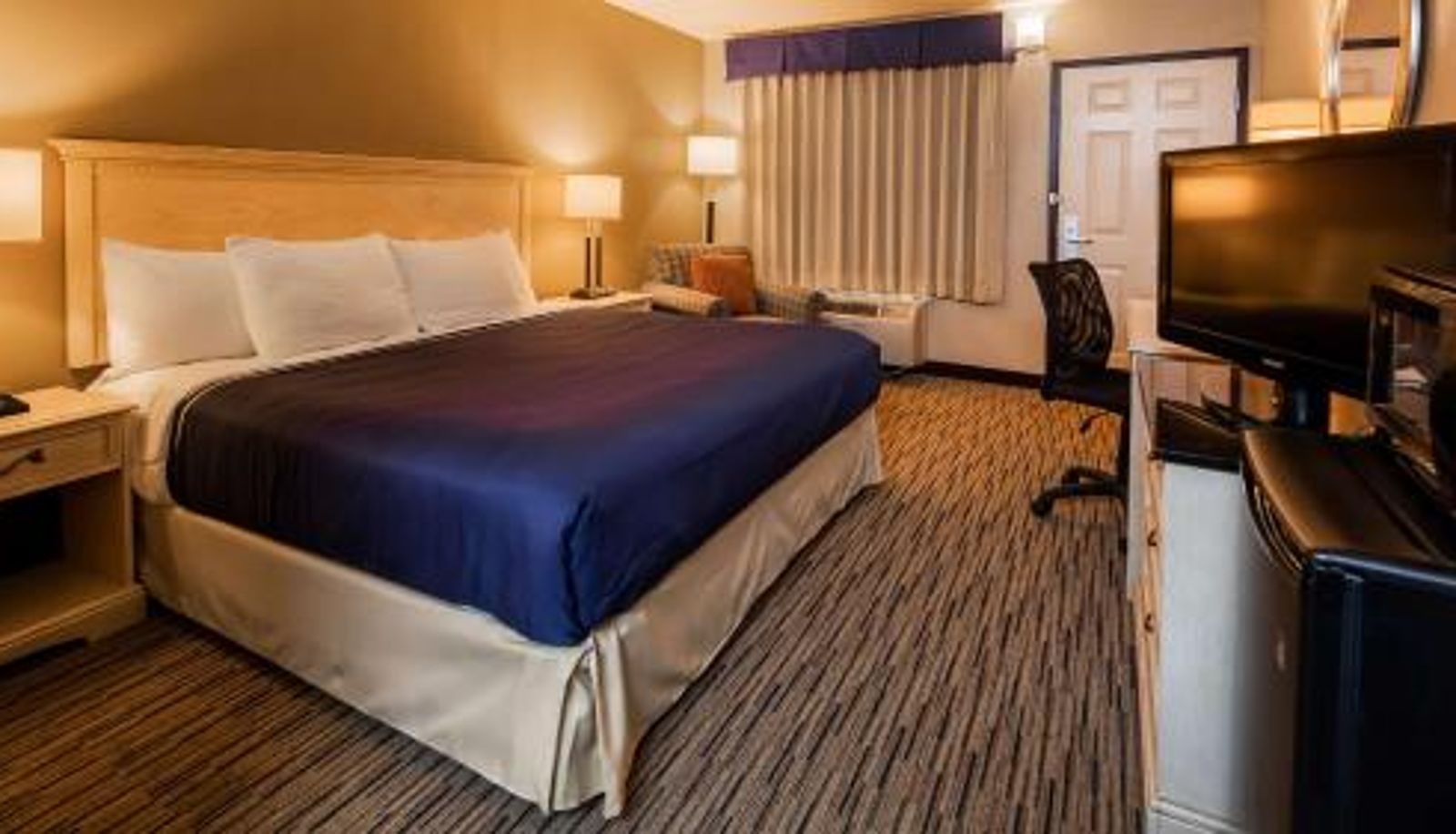 Camera - SureStay Hotel by Best Western Tupelo North
