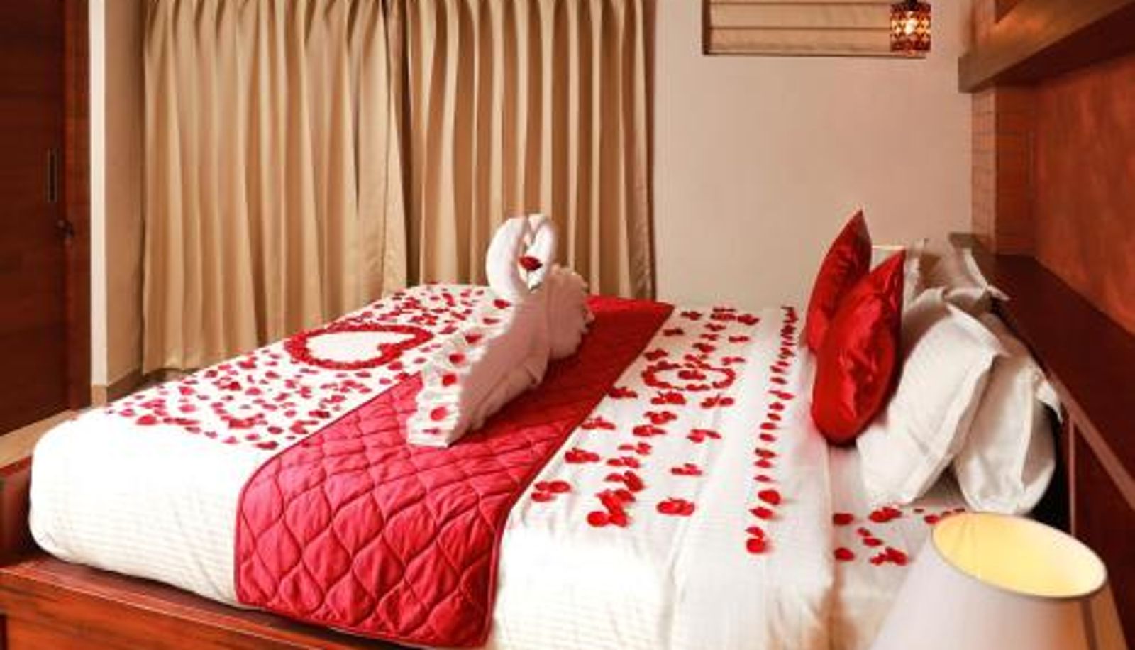 Suite - Kuruva Island Resort And Spa - By KABINI BREEZE