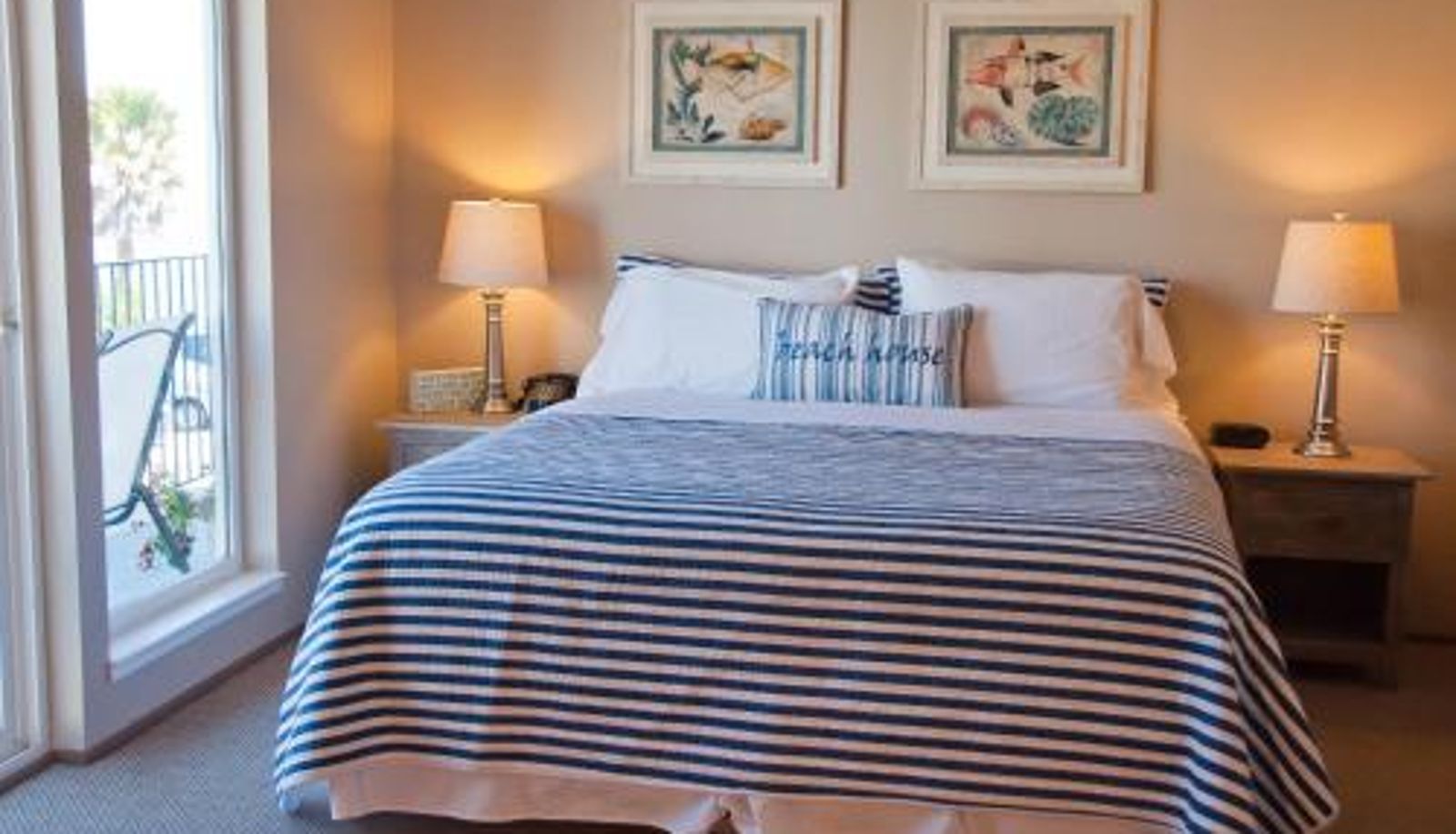 Info - Capitola Beach Suites