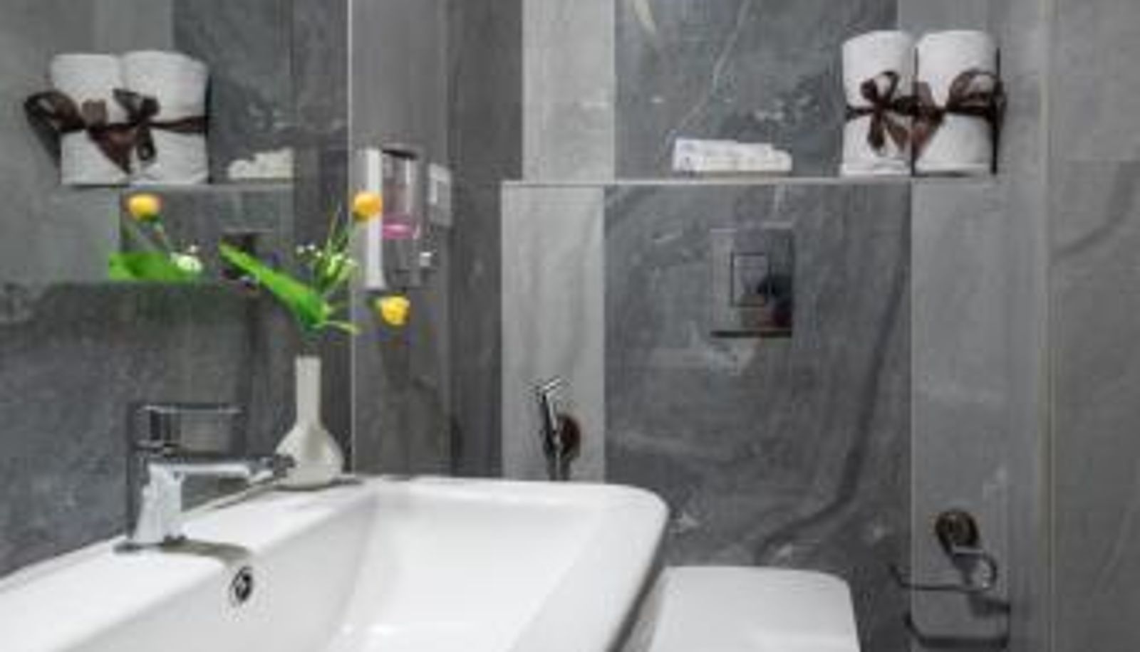 Badezimmer - Hotel Monarch International
