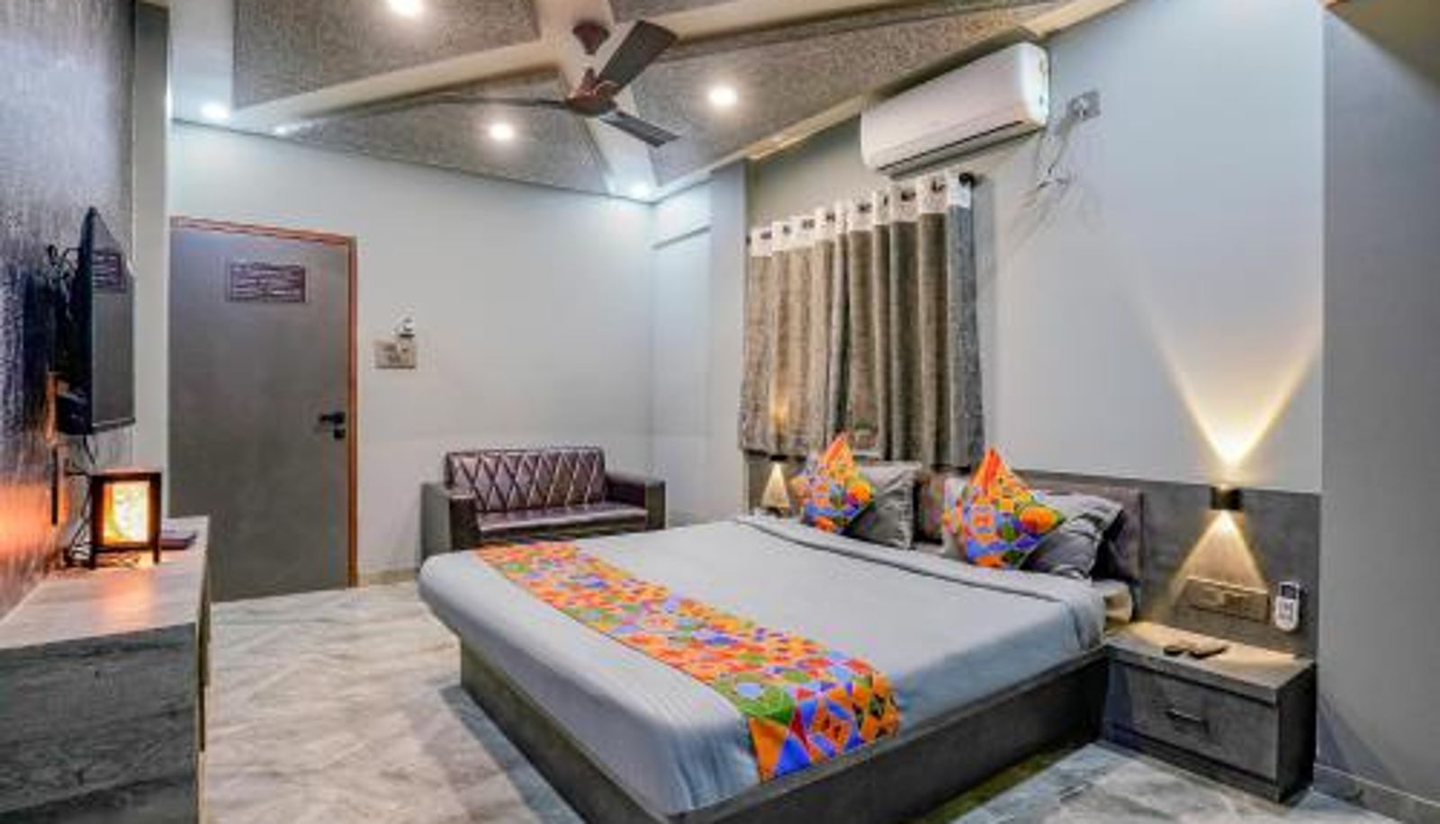 Info - FabHotel Viva House - Talegaon