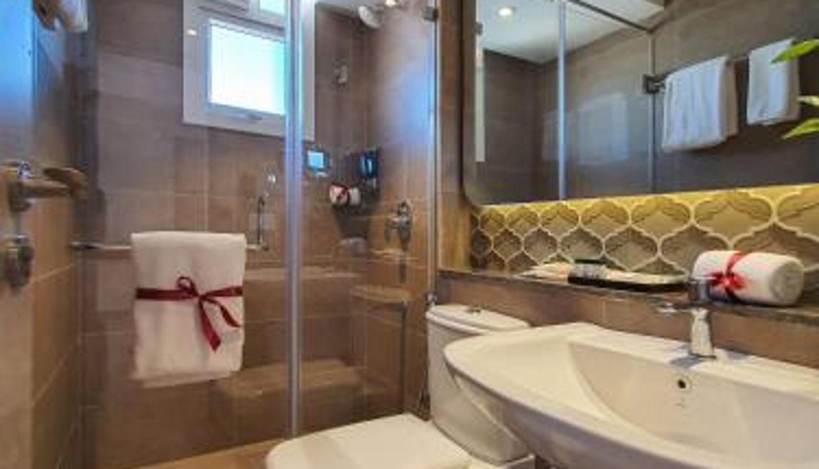 Kamer - Hotel Avora Tree By Rivido Kempegowda Airport Road