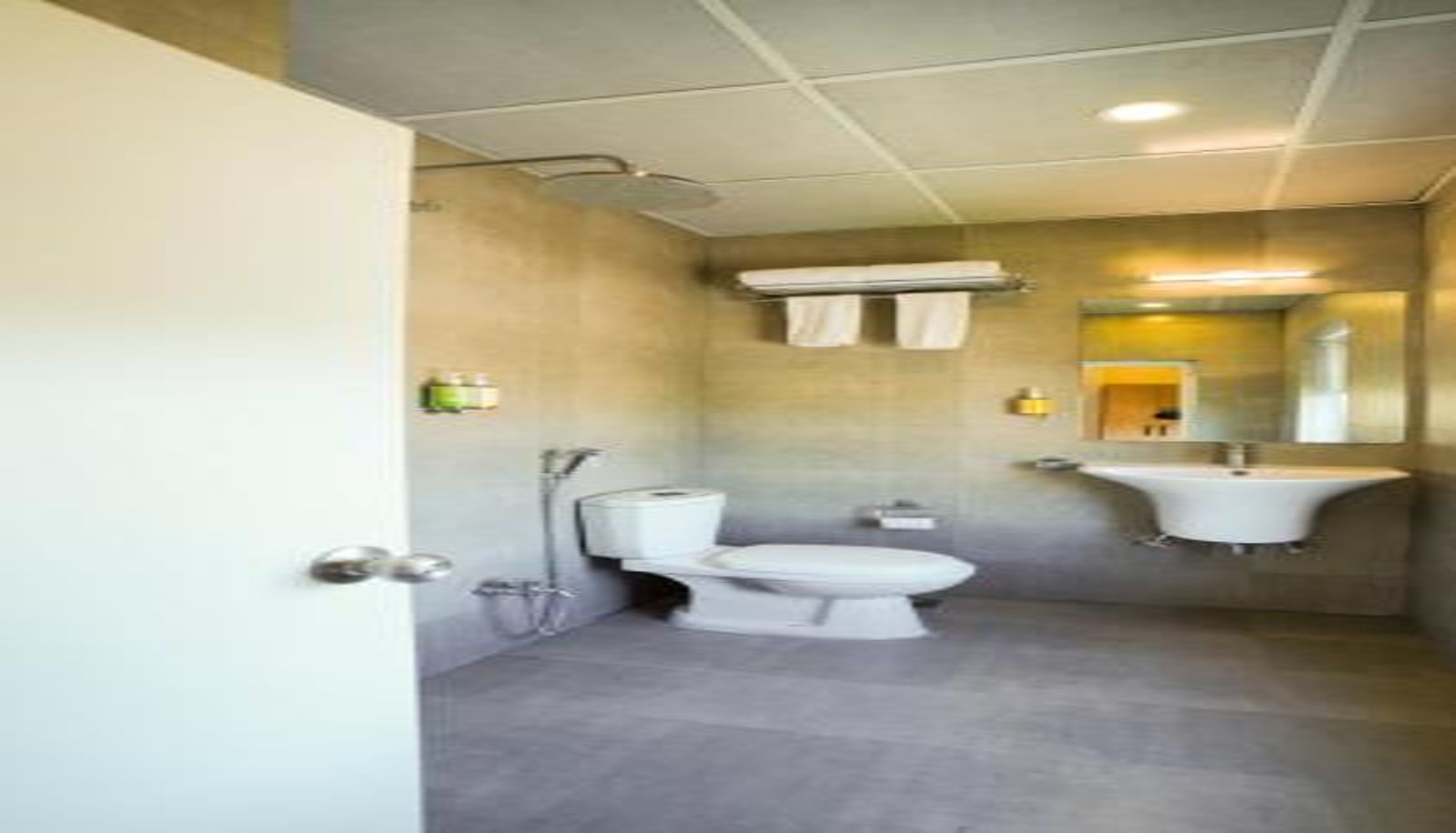 Badezimmer - Bloom Hotel - Magarpatta
