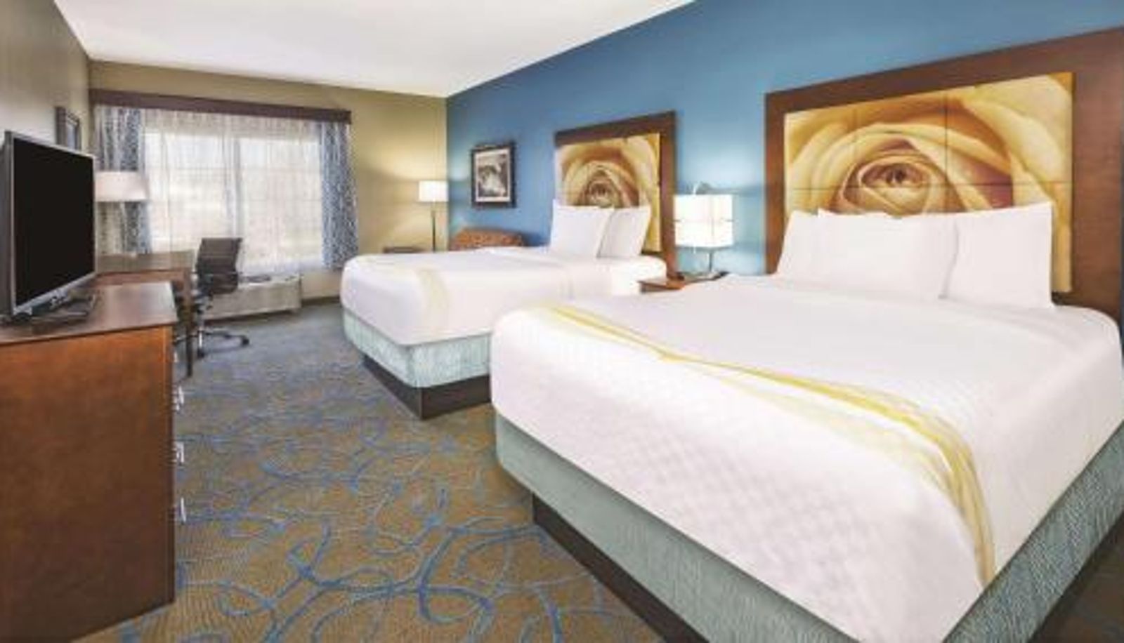 Room - La Quinta by Wyndham Niagara Falls