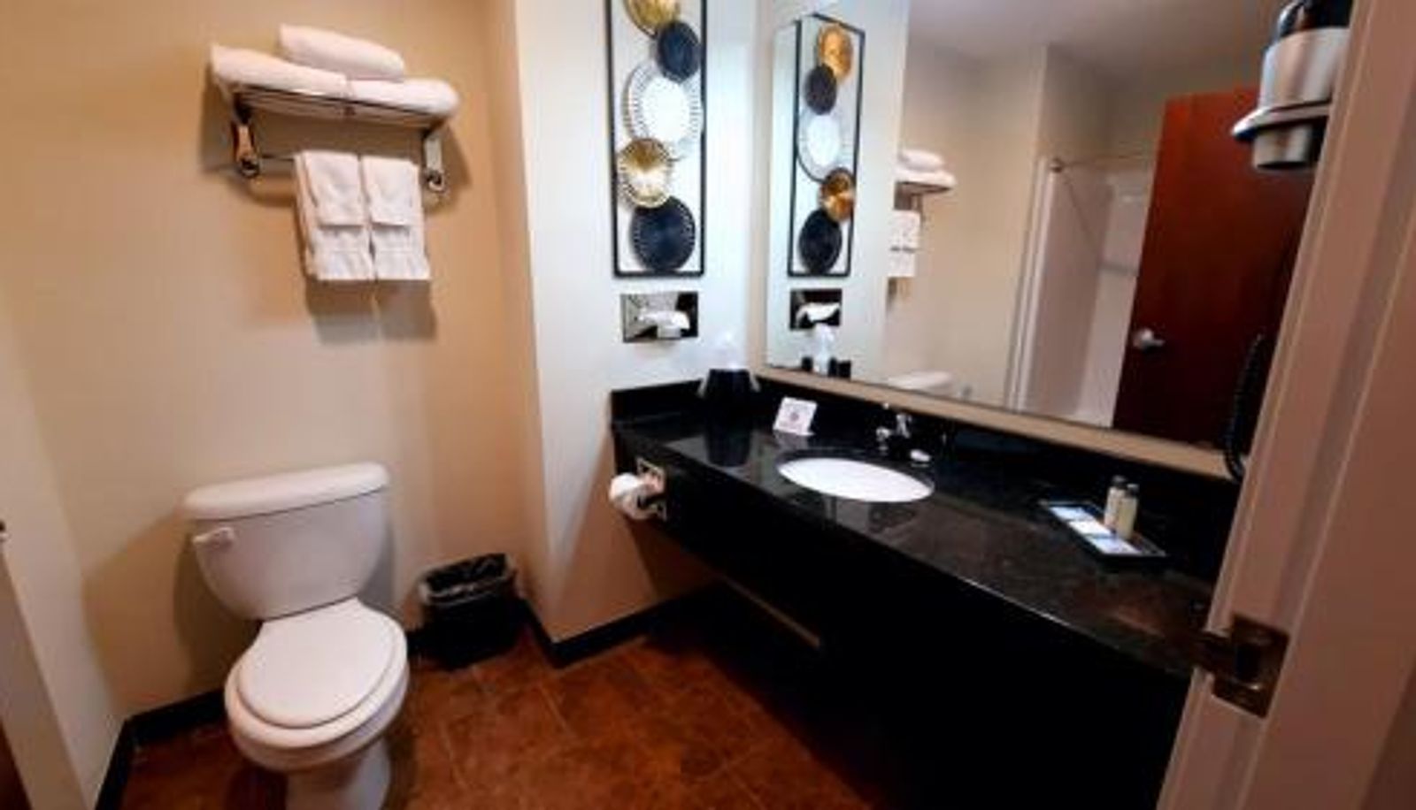 Standard room - Stonebrook Lodge Bryson City