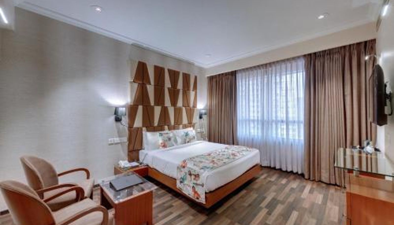 Zimmer - Mumbai  Grant Road Adiva Residency Beacon