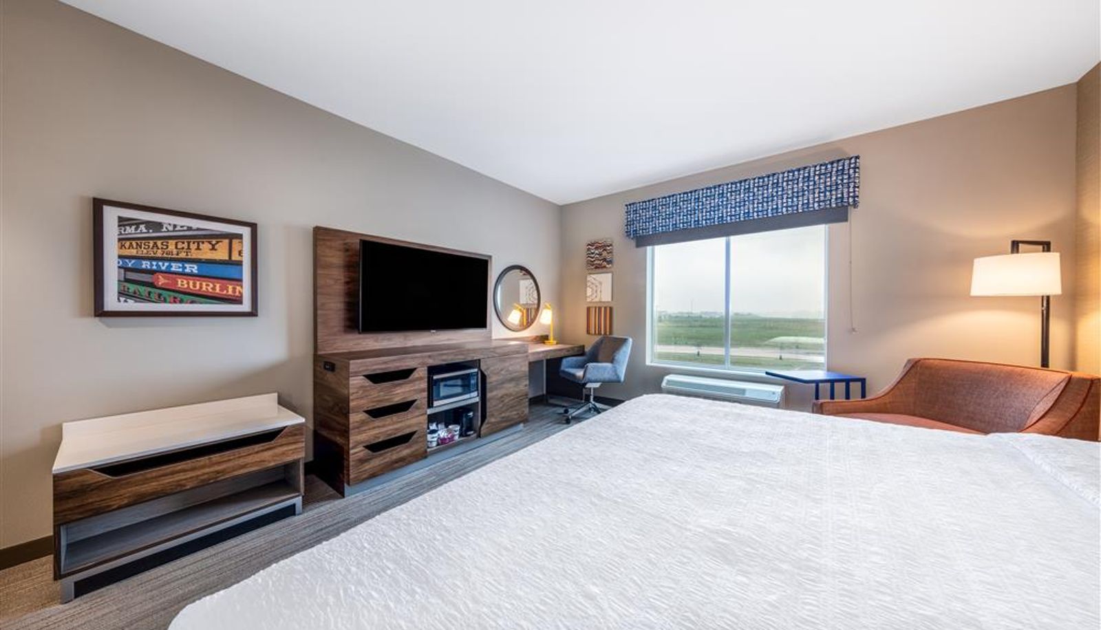 Room - Hampton Inn by Hilton Kansas City Southeast
