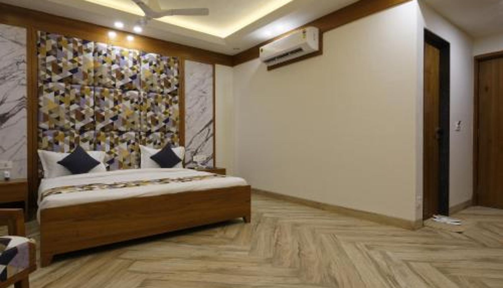 Kamer - HOTEL FLOURISH INTERNATIONAL