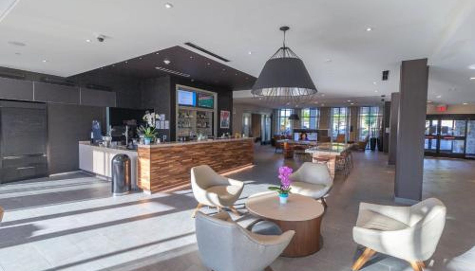 Breakfast room within the restaurant - Courtyard by Marriott Cartersville