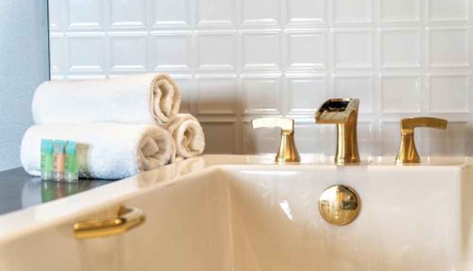 Información - Aspire Inn Studios & Spas