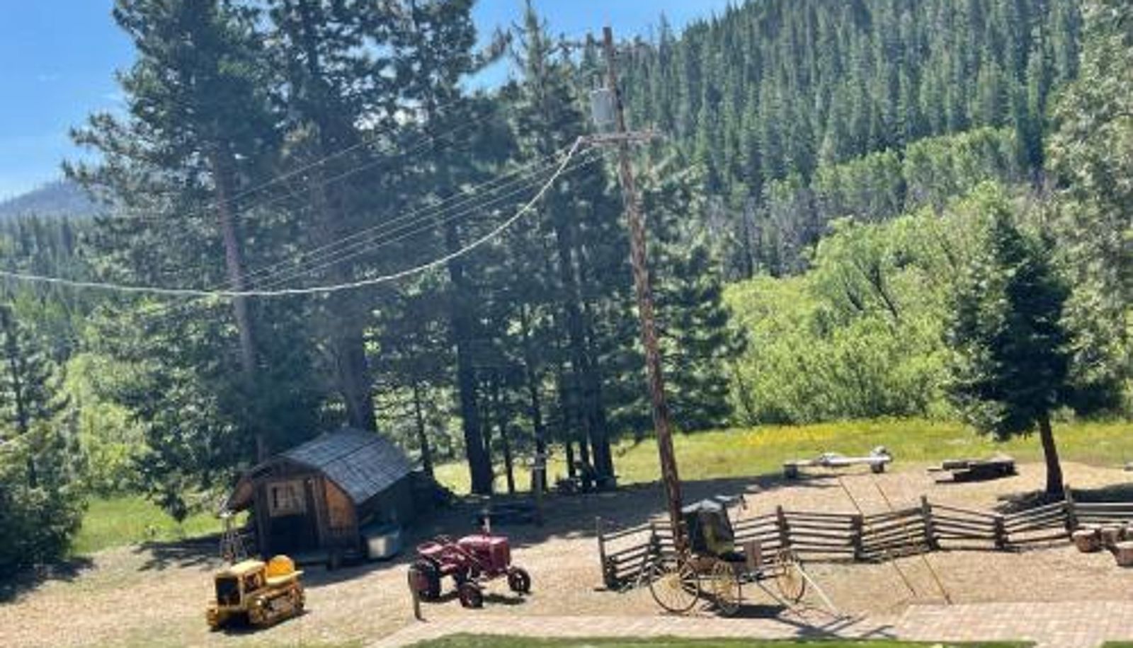 Info - Sierra Woods Lodge