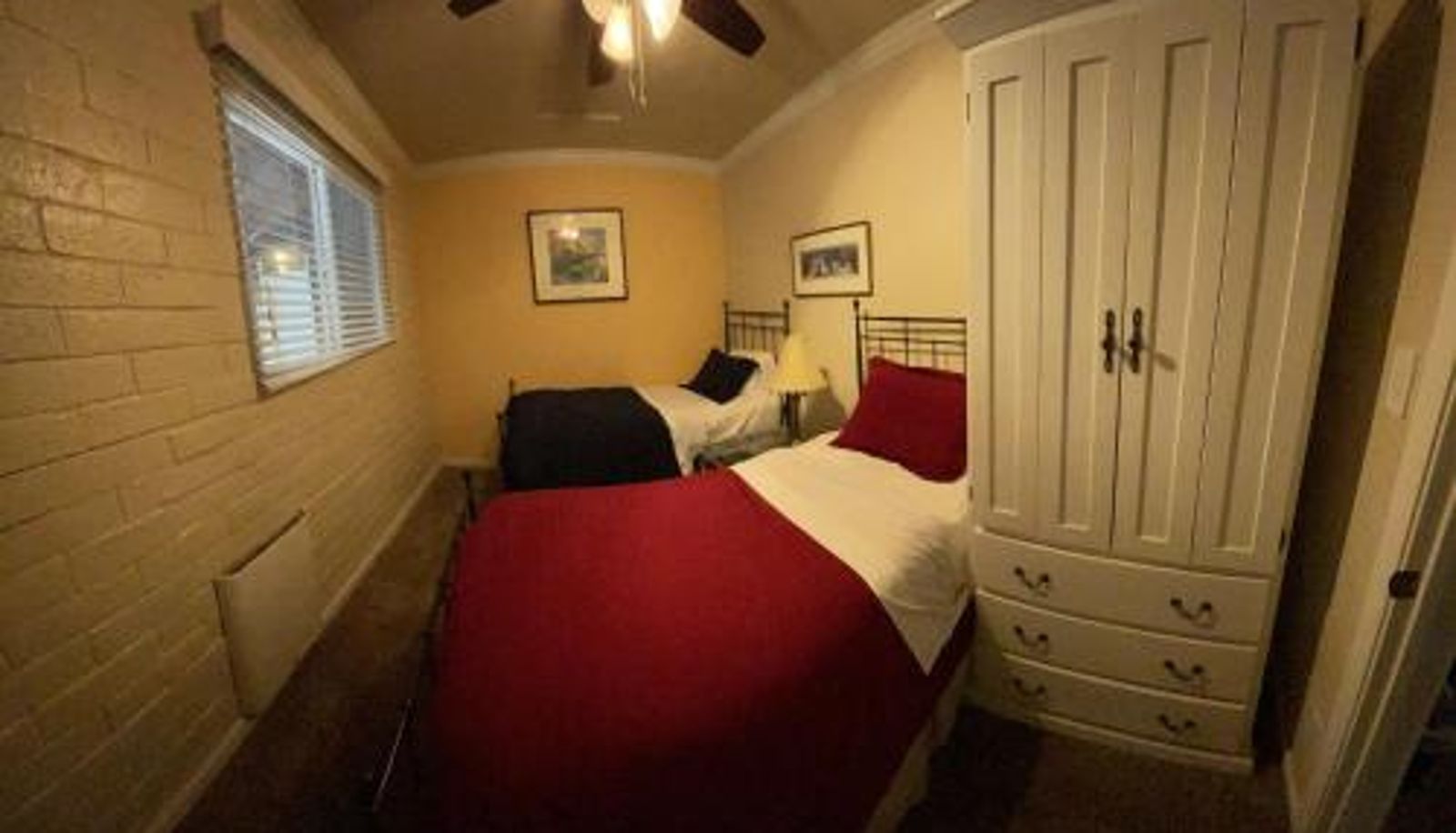 Camera standard - Sierra Woods Lodge