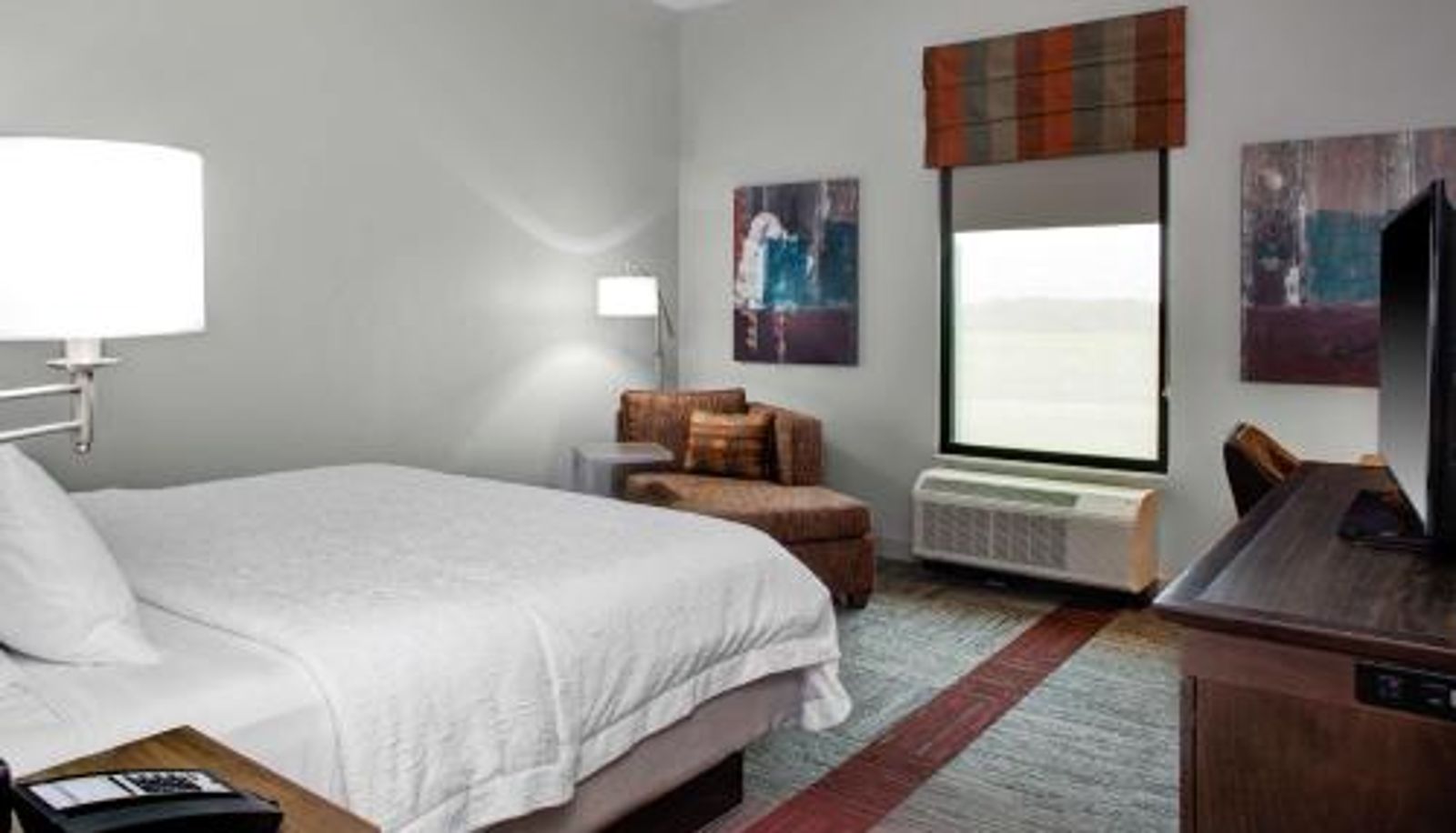 Camera - Hampton Inn & Suites by Hilton Pittsburg Kansas Crossing Casino near PSU