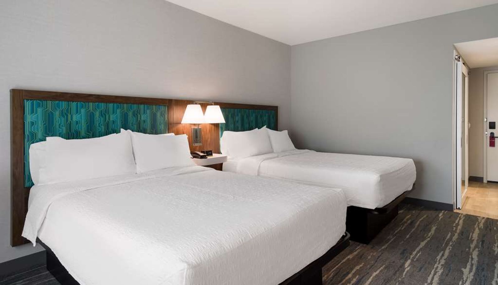 Room - Hampton Inn by Hilton Concord