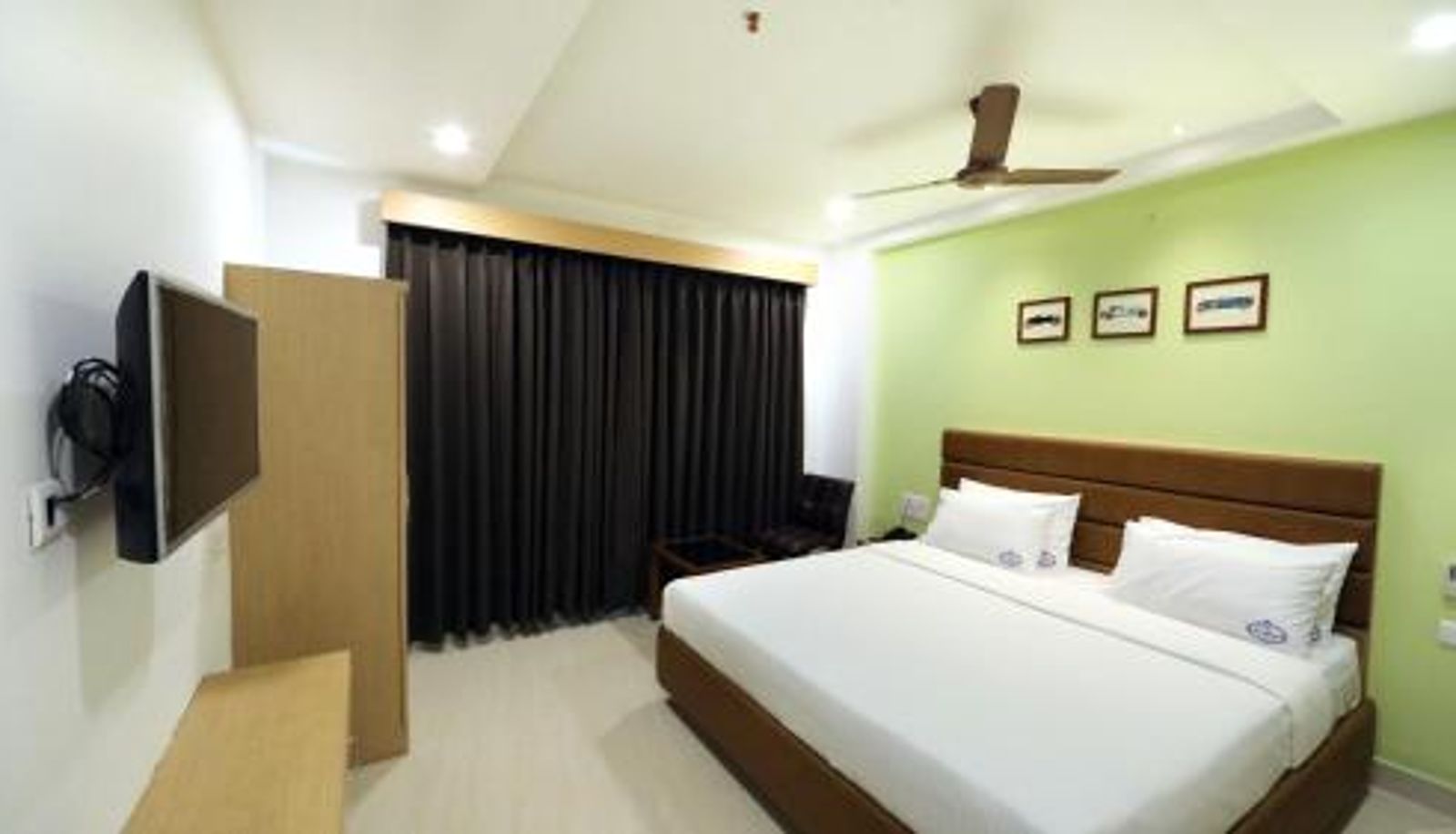 Zimmer - Hotel Sri Ram Grand