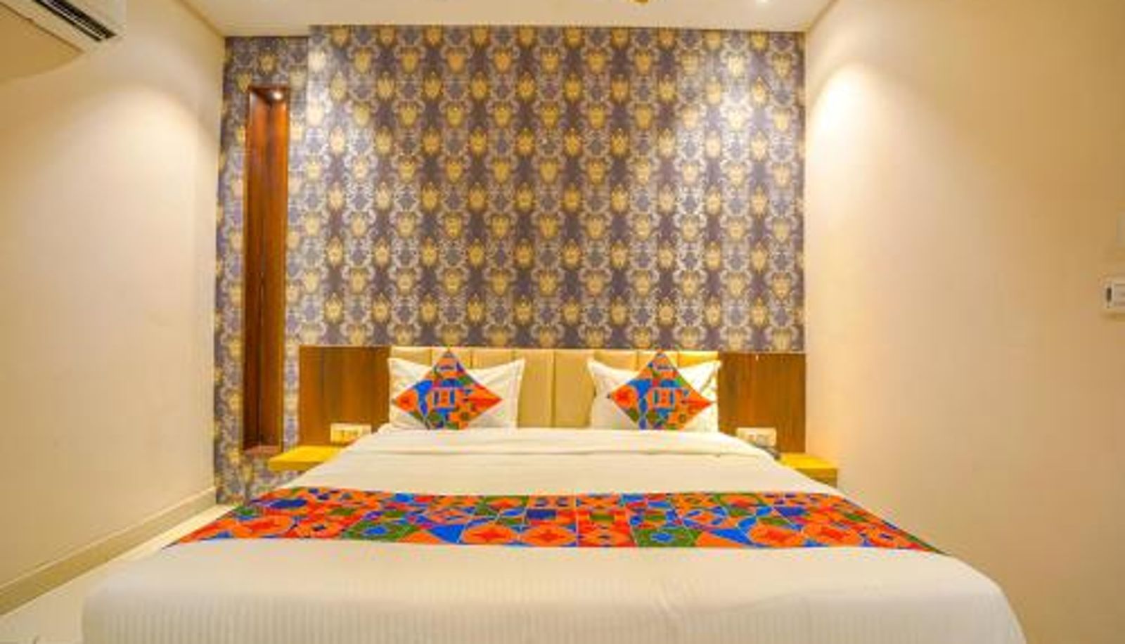 Zimmer - FabHotel Prime Empire