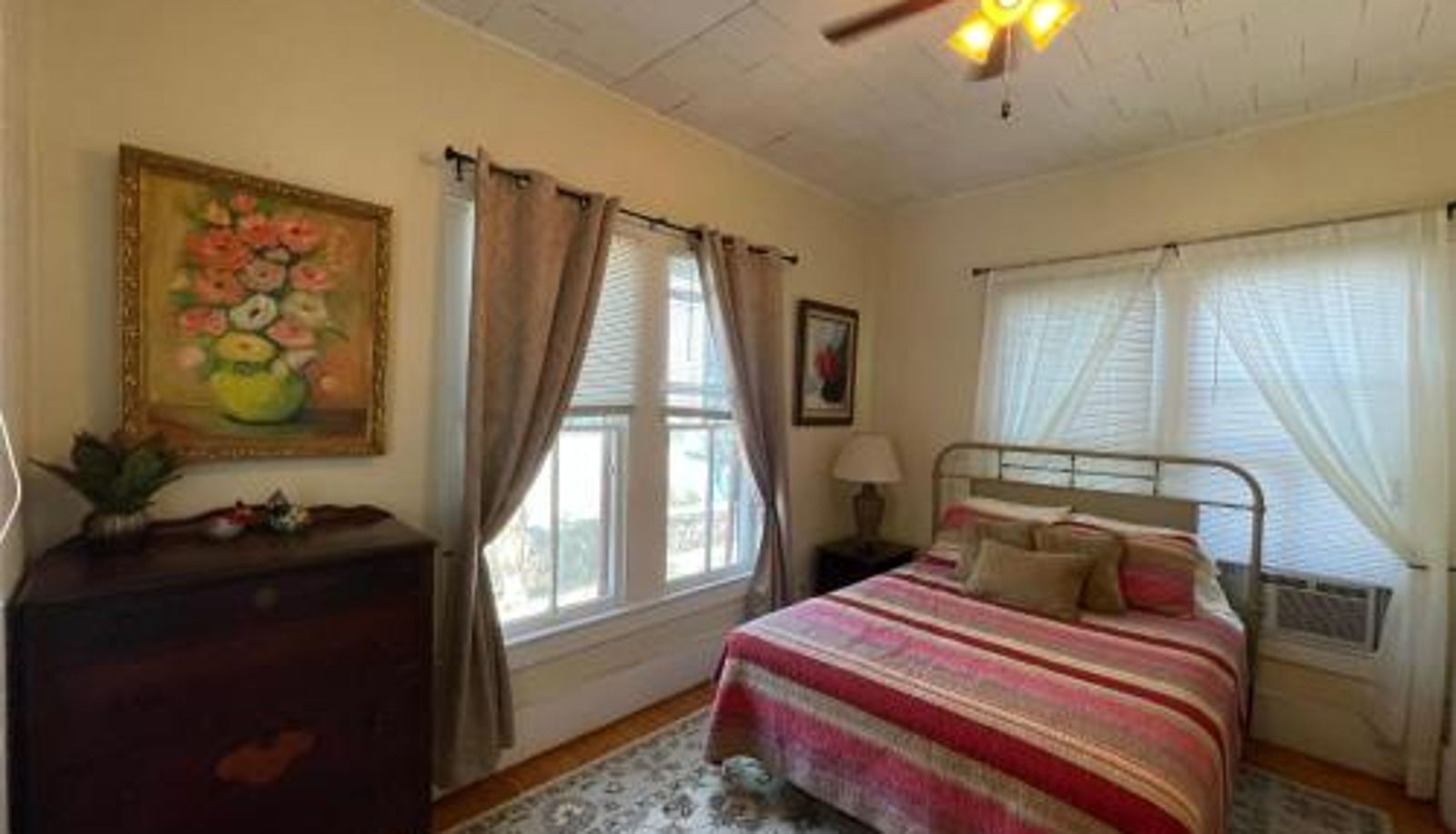 Info - Carriage Inn Bandera Suite 2