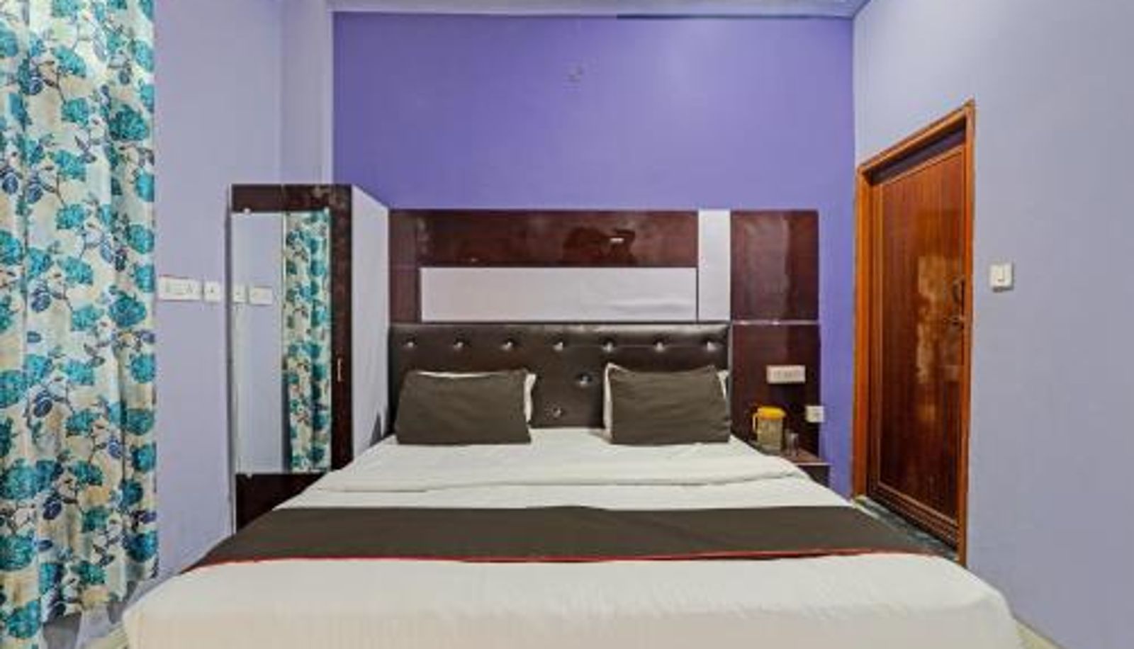 Dreibettzimmer - Hotel O Drip Inn