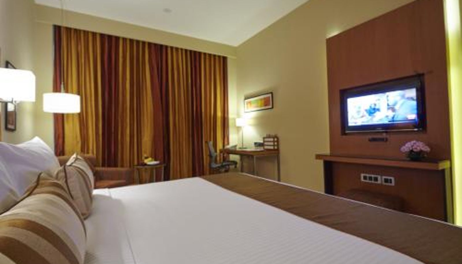 Dreibettzimmer - Turyaa Chennai - OMR IT Expressway