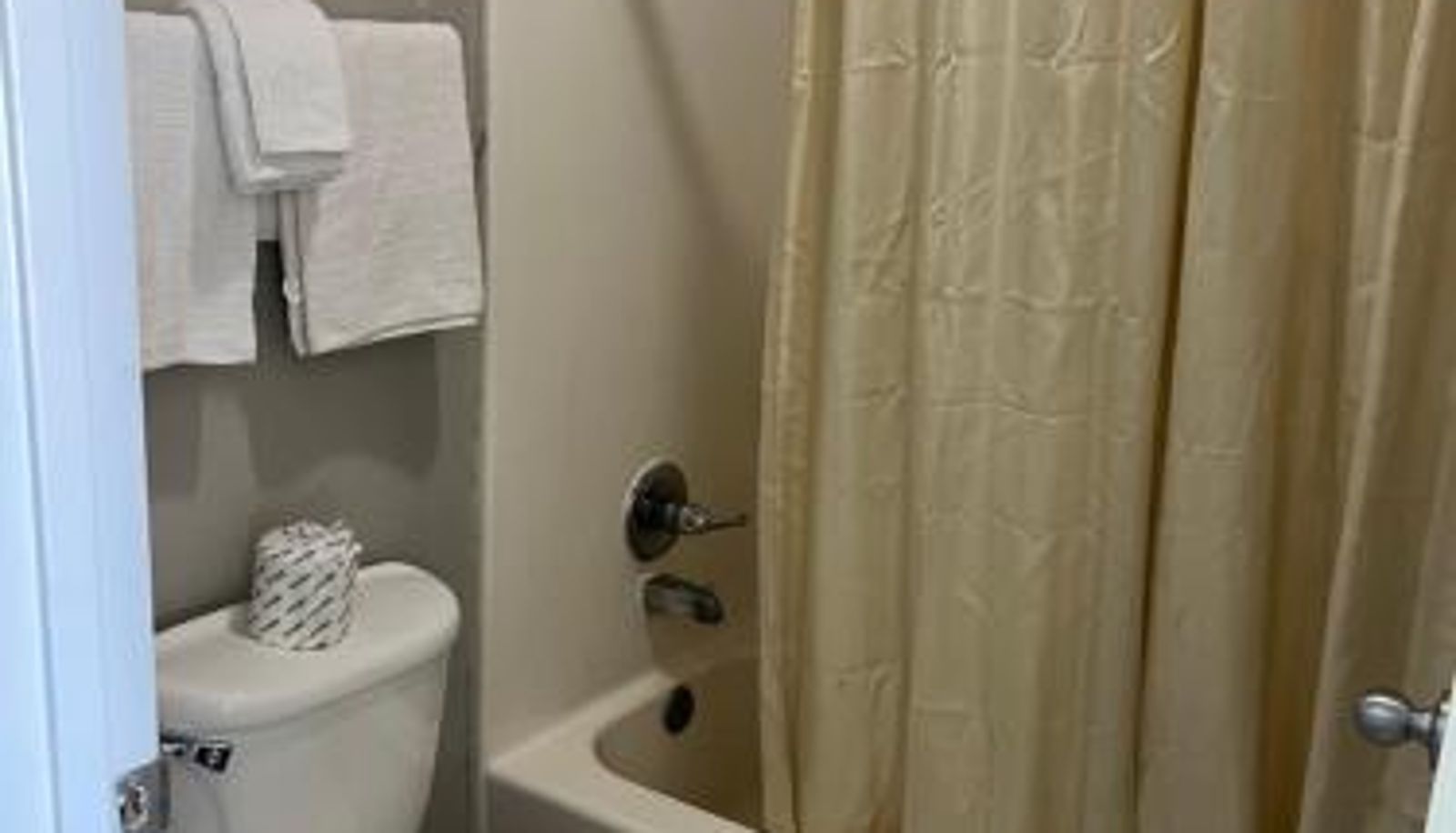 Zimmer - COUNTRY INN MOTEL